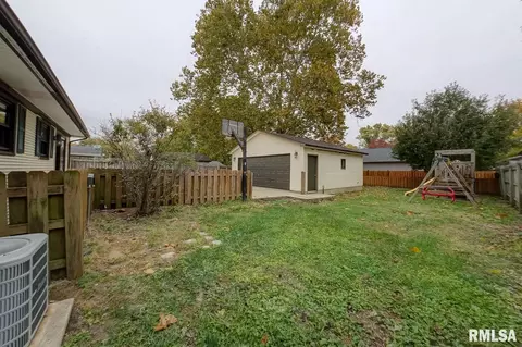 1812 Wolfe St, Springfield, IL 62702 photo 32