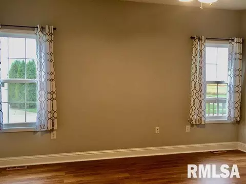 232 Independence Blvd, Chatham, IL 62629 photo 15