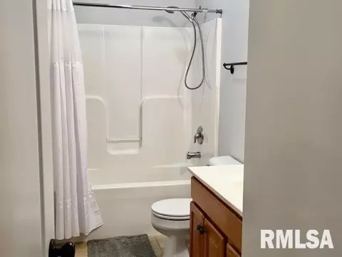 232 Independence Blvd, Chatham, IL 62629 photo 11