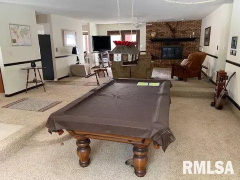 242 Cravens Rd, Springfield, IL 62707 photo 3