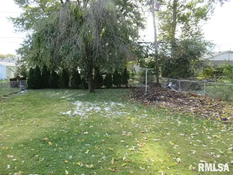 2148 E Grandview Ave, Springfield, IL 62702 photo 4