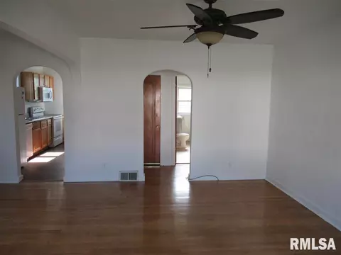 2148 E Grandview Ave, Springfield, IL 62702 photo 6