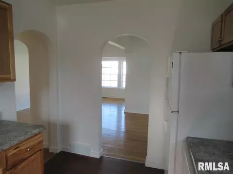 2148 E Grandview Ave, Springfield, IL 62702 photo 9