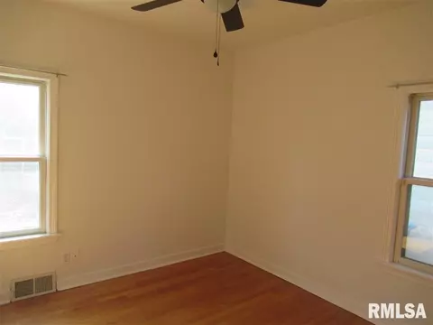 2148 E Grandview Ave, Springfield, IL 62702 photo 13