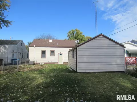 2148 E Grandview Ave, Springfield, IL 62702 photo 2