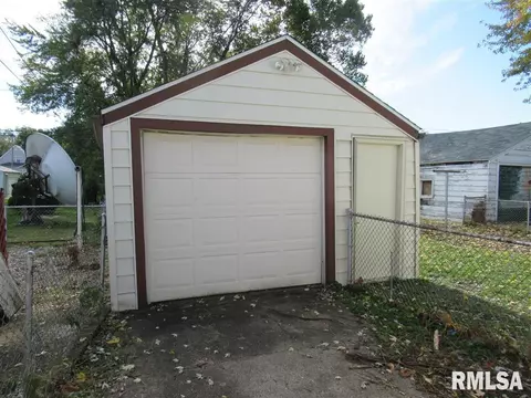 2148 E Grandview Ave, Springfield, IL 62702 photo 3