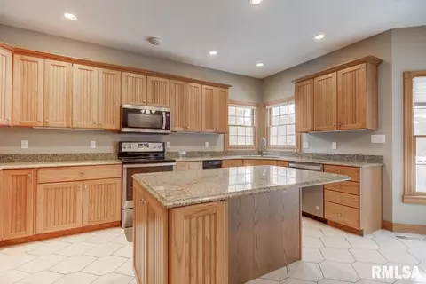 5 The Elms Ln, Springfield, IL 62712 photo 10