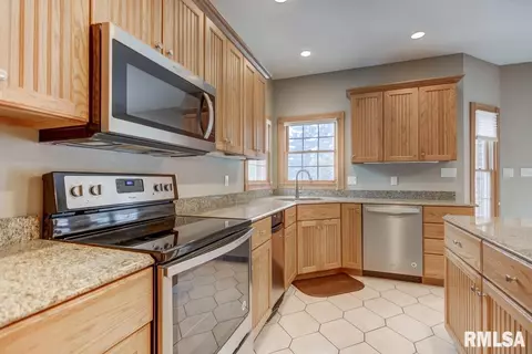 5 The Elms Ln, Springfield, IL 62712 photo 11