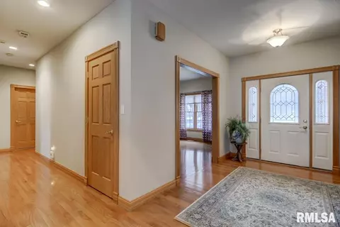5 The Elms Ln, Springfield, IL 62712 photo 4