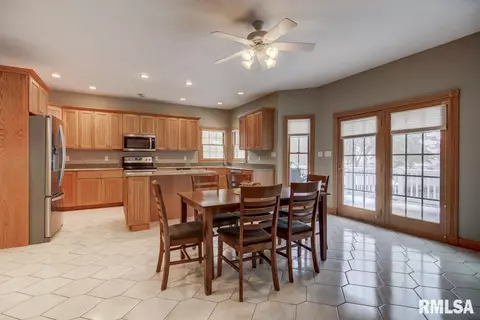 5 The Elms Ln, Springfield, IL 62712 photo 9