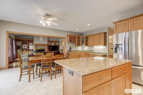 5 The Elms Ln, Springfield, IL 62712 photo 12