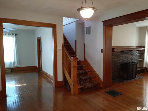 1911 S 4th St, Springfield, IL 62703 photo 15