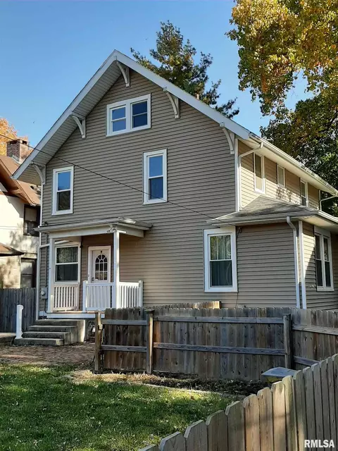 1911 S 4th St, Springfield, IL 62703 photo 3