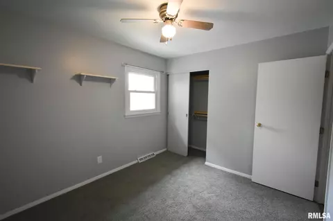 32 Crusaders Rd, Springfield, IL 62704 photo 9