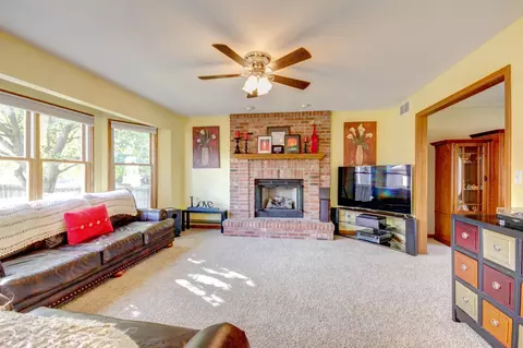 4628 Barrington Dr, Springfield, IL 62711 photo 8