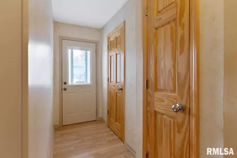 136 Seminole Dr, Springfield, IL 62704 photo 7