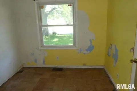 1824 Honeysuckle Ct, Springfield, IL 62703 photo 9