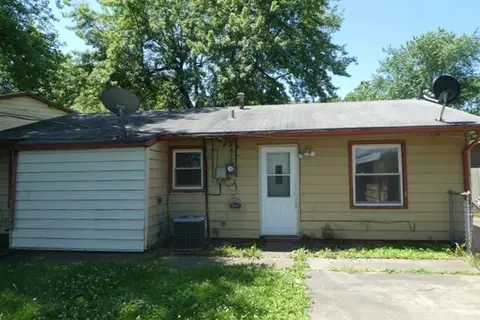 1824 Honeysuckle Ct, Springfield, IL 62703 photo 13