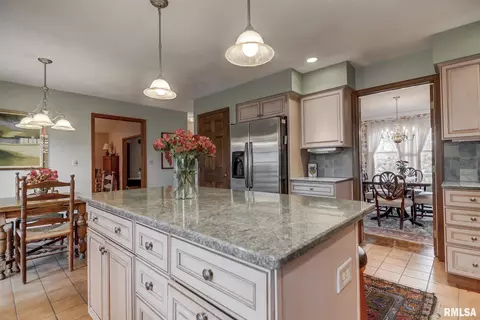 2012 Oak Creek Rd, Springfield, IL 62704 photo 13