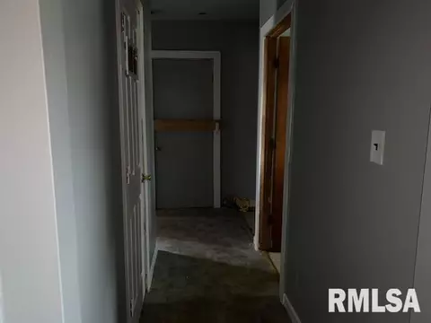 2007 E Stuart St, Springfield, IL 62703 photo 7