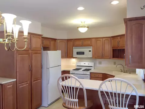 2121 Parkview Dr, Springfield, IL 62704 photo 12