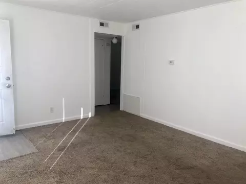 2144 S 16th St, Springfield, IL 62703 photo 5