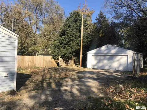 2144 S 16th St, Springfield, IL 62703 photo 3