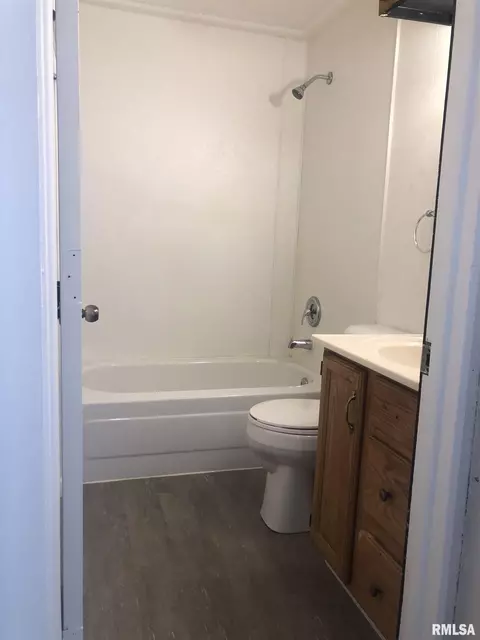 2144 S 16th St, Springfield, IL 62703 photo 8