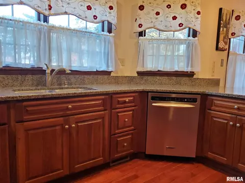 212 Old Tippecanoe Dr, Springfield, IL 62711 photo 13