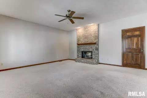 1541 Old Ivy Dr, Springfield, IL 62711 photo 12