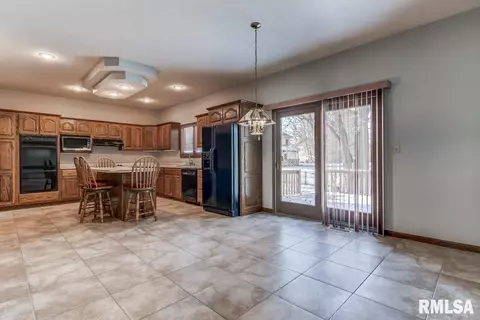 1541 Old Ivy Dr, Springfield, IL 62711 photo 14