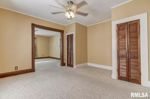 136 N State St, Springfield, IL 62702 photo 10