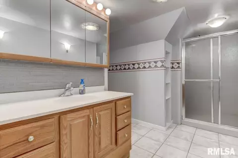 136 N State St, Springfield, IL 62702 photo 30