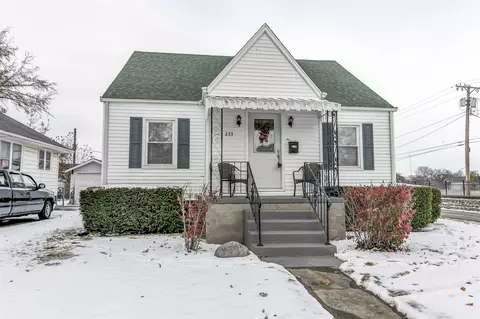 233 E Pine St, Springfield, IL 62704 photo 1