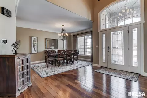 5808 Hedley Rd, Springfield, IL 62711 photo 3