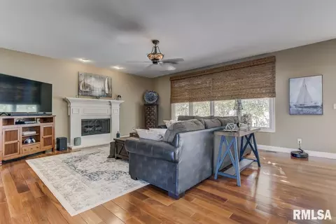 5808 Hedley Rd, Springfield, IL 62711 photo 10