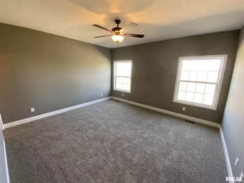 3705 Sugar Loaf Dr, Springfield, IL 62711 photo 8