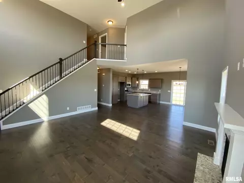 3705 Sugar Loaf Dr, Springfield, IL 62711 photo 3