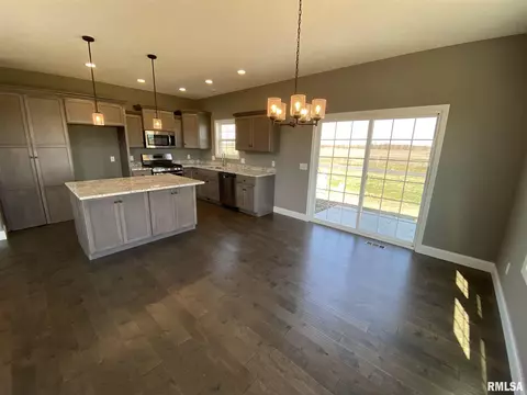 3705 Sugar Loaf Dr, Springfield, IL 62711 photo 5