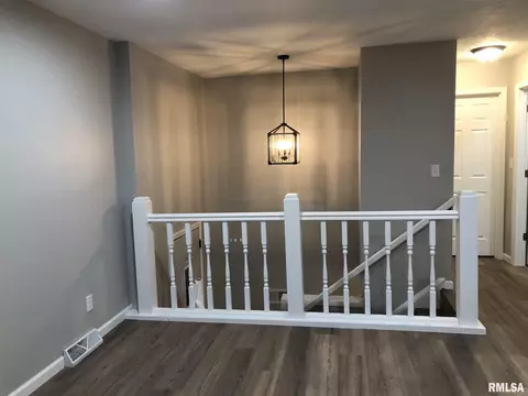 2509 Stokebridge Rd, Springfield, IL 62702 photo 8