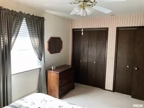 390 E Tanner St, Waverly, IL 62692 photo 26