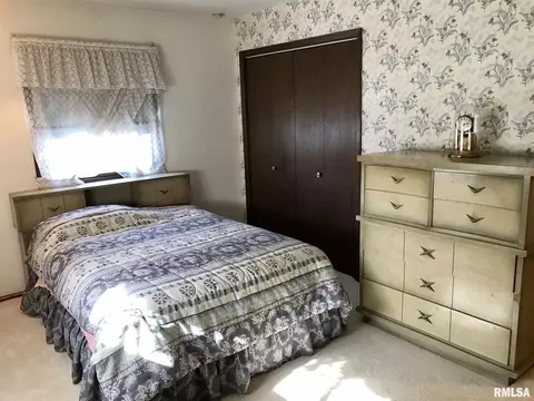 390 E Tanner St, Waverly, IL 62692 photo 23