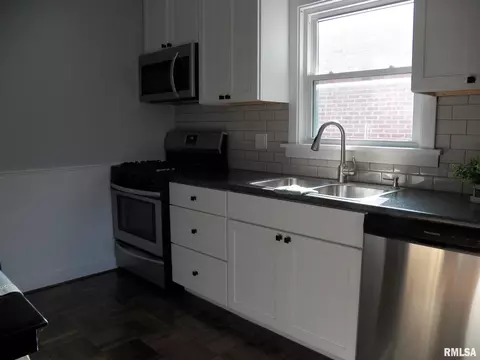 2115 N 7th St, Springfield, IL 62702 photo 22