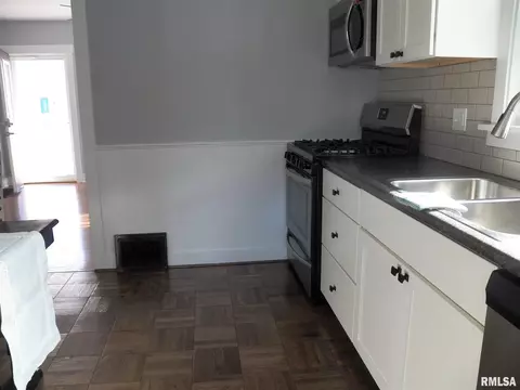2115 N 7th St, Springfield, IL 62702 photo 14