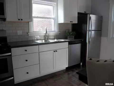 2115 N 7th St, Springfield, IL 62702 photo 18