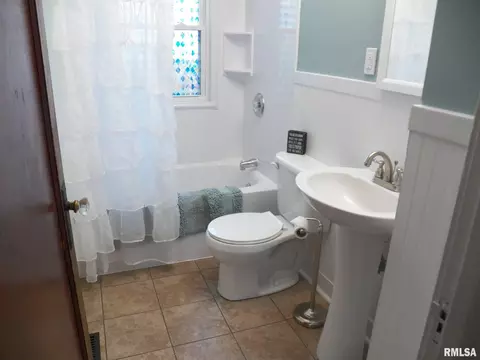 2115 N 7th St, Springfield, IL 62702 photo 9