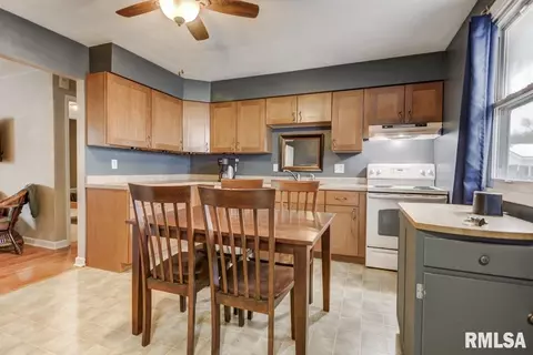 2802 E Black Ave, Springfield, IL 62702 photo 12