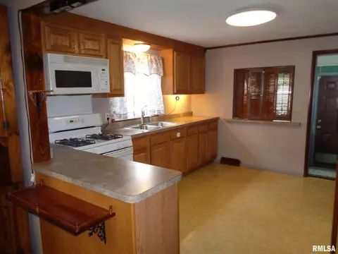 2801 S 16th St, Springfield, IL 62703 photo 7