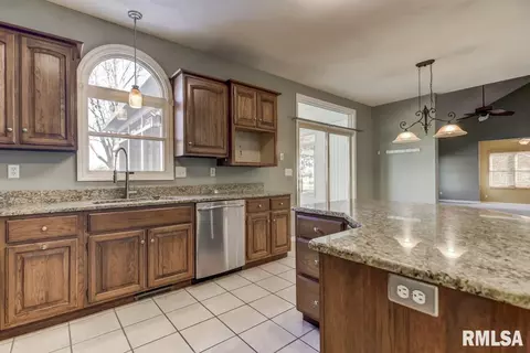 5004 Foxfire Ct, Springfield, IL 62711 photo 8