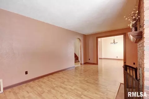 2126 N 21st St, Springfield, IL 62702 photo 5